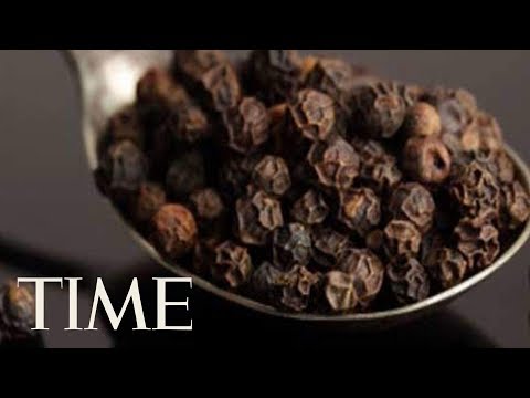 Is Black Pepper Healthy? Here's What The Science Says |