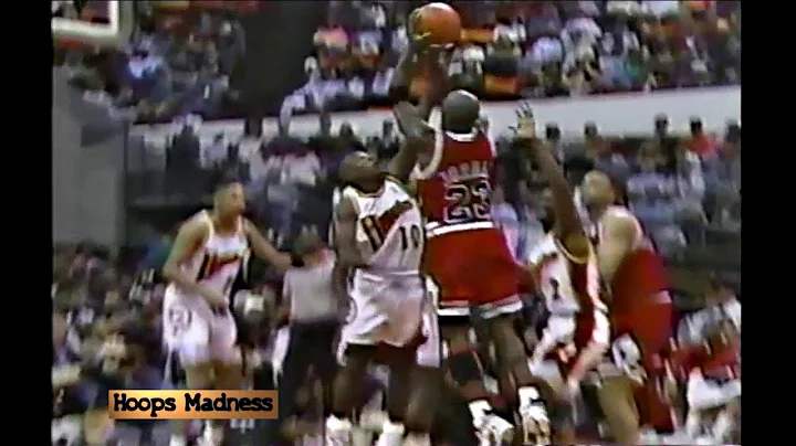 Mookie Blaylock Blocks Michael Jordan! Announcers ...