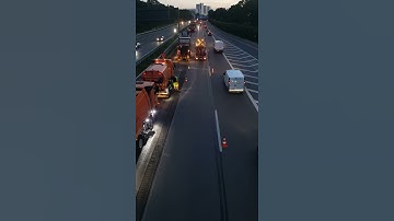 X Cone 2.0 "Conny" München beim Einsammeln von Leitkegeln