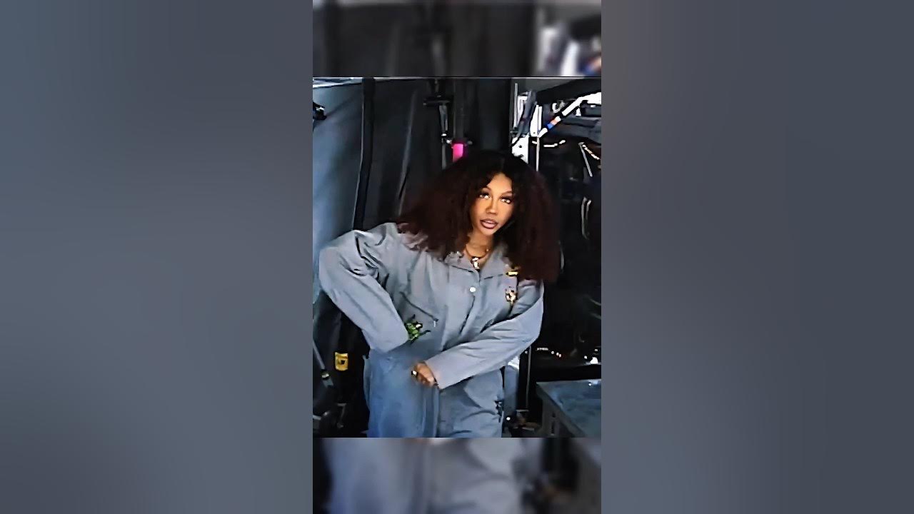 SZA dancing backstage while Kendrick Lamar performs “Not Like Us” on the #GrandNationalTour 😂🤭 SZA dancing backstage while Kendrick Lamar performs “Not Like Us” on the #GrandNationalTour 😂🤭