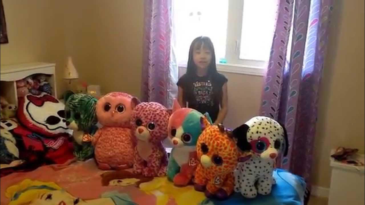 большая игрушка видео. большая игрушка видео. хватайка видео. игровой аппарат с игрушками хватайка. автомат хватайка.