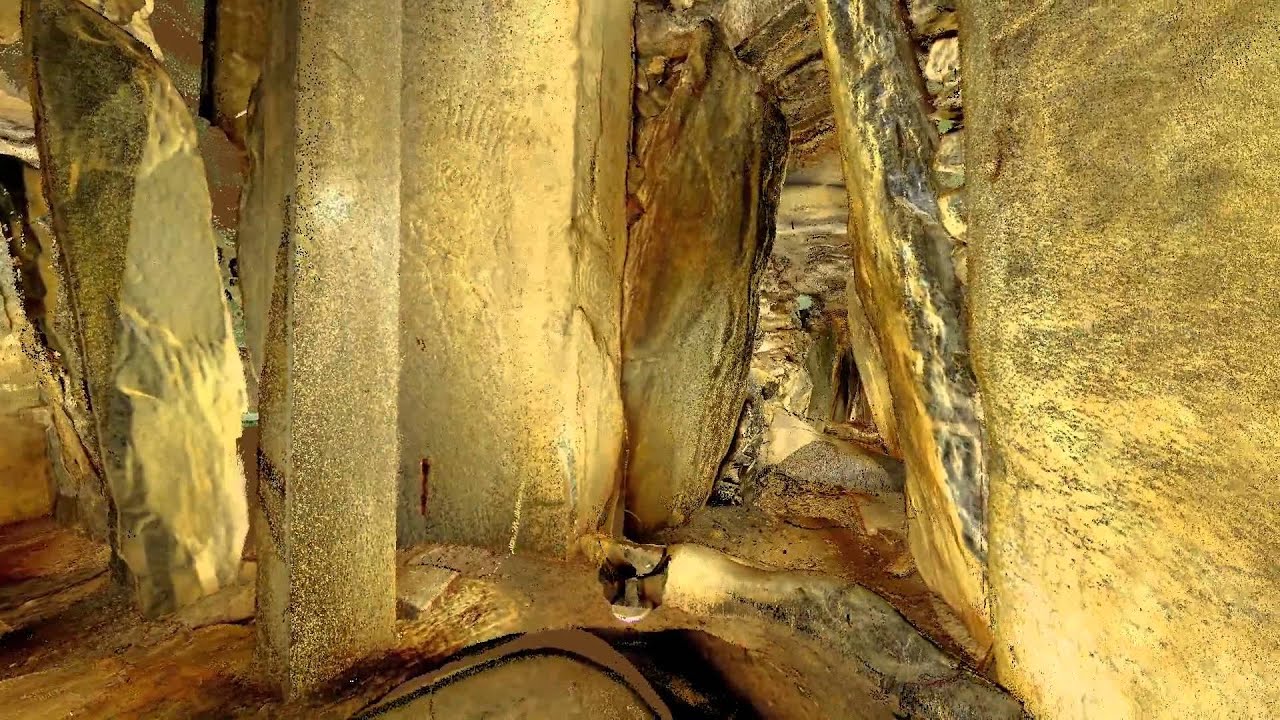 Dowth Megalithic Tomb, Bru na Boinne, Ireland