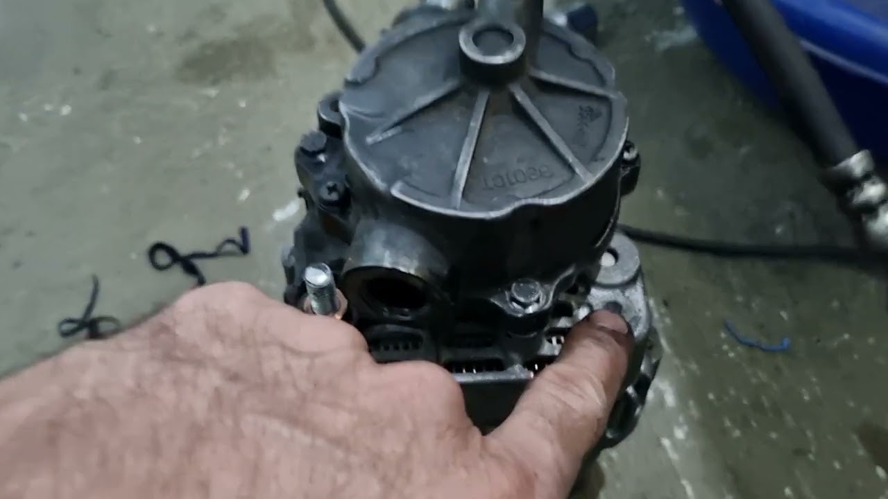 Defeito comum no alternador L200 diesel