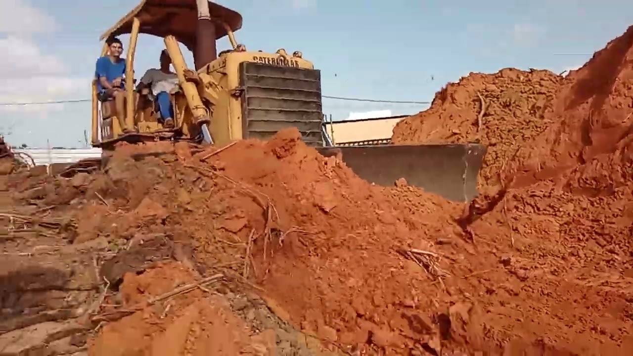 TRATOR ESTEIRA D6D CARTEPILLA 