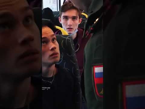 Даня Милохин экстренно покинул Россию после информации о призыве в армию