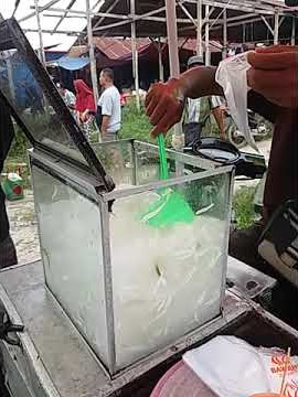 JUAL ES KELAPA MUDA(ES DEGAN KELOPO ENOM) PASAR DESA MANIS@wakdjchannel1623