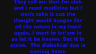 Video thumbnail of "Twiztid Woe Woe w/ lyrics"