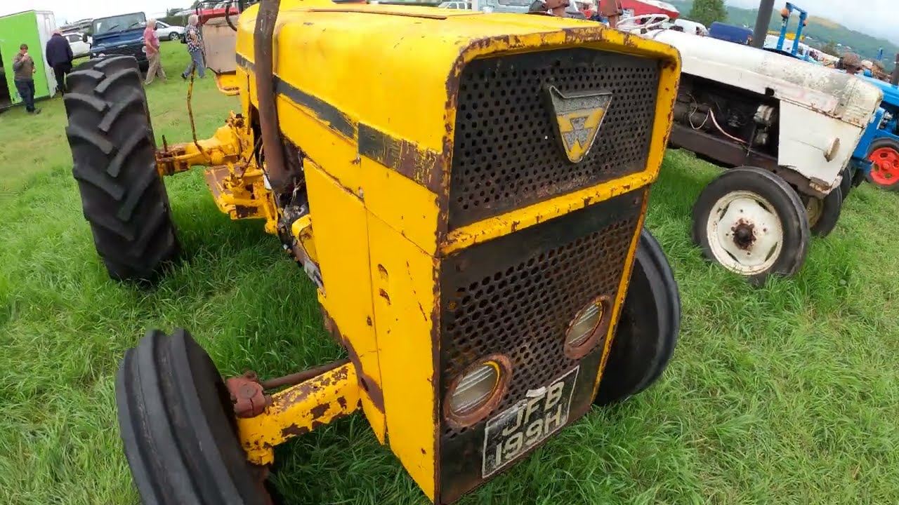 1970 Massey Ferguson 165 Industrial Perkins 3.5 Litre 4-Cyl Diesel Tractor (58 HP)