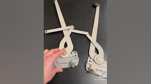 Casement Dual Arm Operator Differences