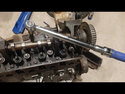 Video: ¿Cuántos pies libras de torque se aprieta a mano?