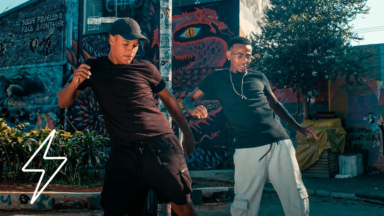 在 YouTube 上觀看「PATY DA ZONA LESTE (Deu Hit) DJ Yas e MC Nego Pumma」