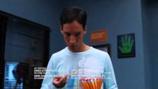 community.s01e05.hdtv.xvid.fqm(00h20m35s-00h21m05s).avi