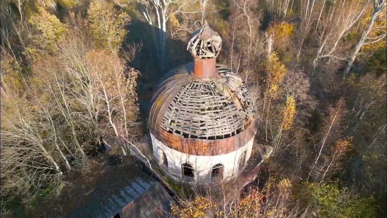 Сел наверно. Наверно все. Сел наверно. Снег кружится летает летает текст. Мемы с оленем про измену.