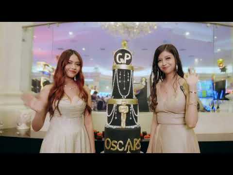 Mrs. Cash Gambling At Palace Station Hotel Casino Frankenspins Cluck for Bucks - BONUS Las Vegas