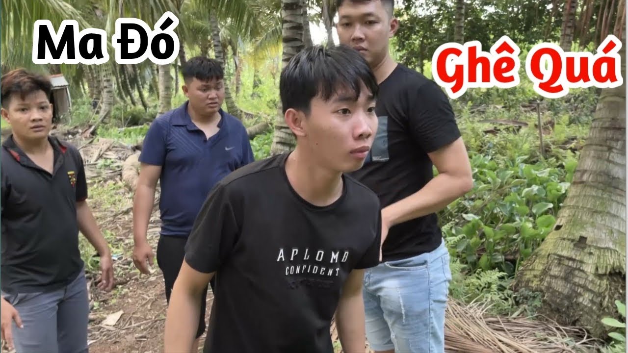 Búp Bê Biết Khóc Giữa Khu Vườn