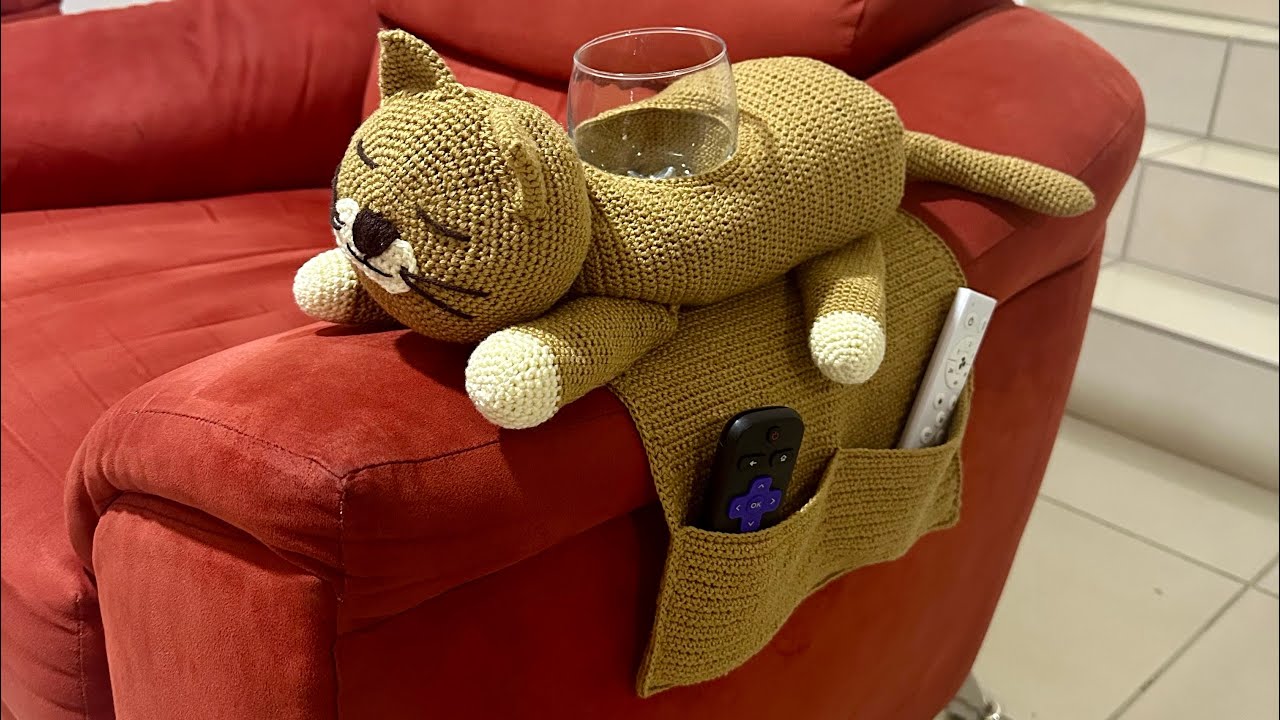Gatito organizador de sofá tejido a crochet #crochet #crochettutorial #gatitostejidos