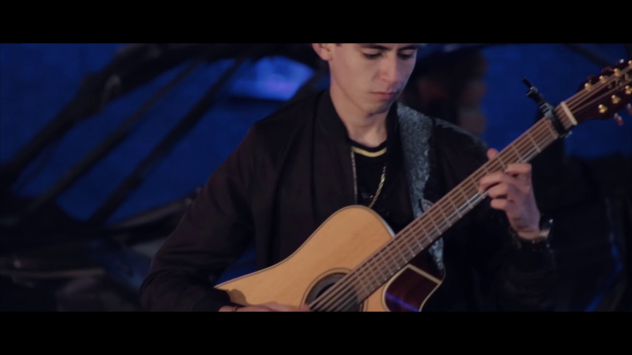 Peso Pluma - La Belikiada (En Vivo)