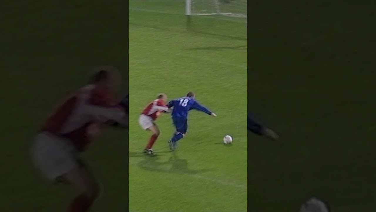 Wayne Rooney’s FIRST professional goals! #football #everton #rooney
