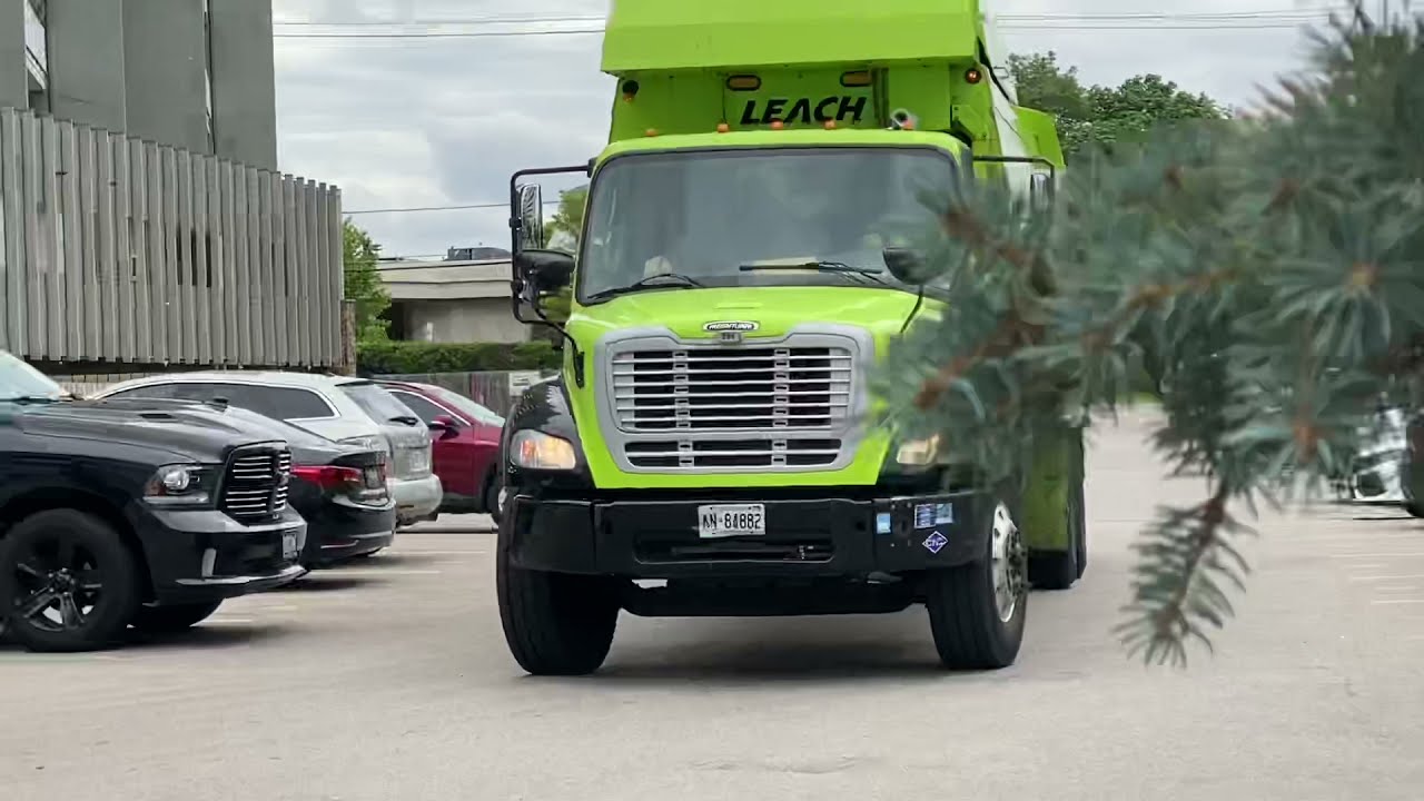 Freightliner Leach GFL Environmental Rear Loader Garbage Truck - YouTube