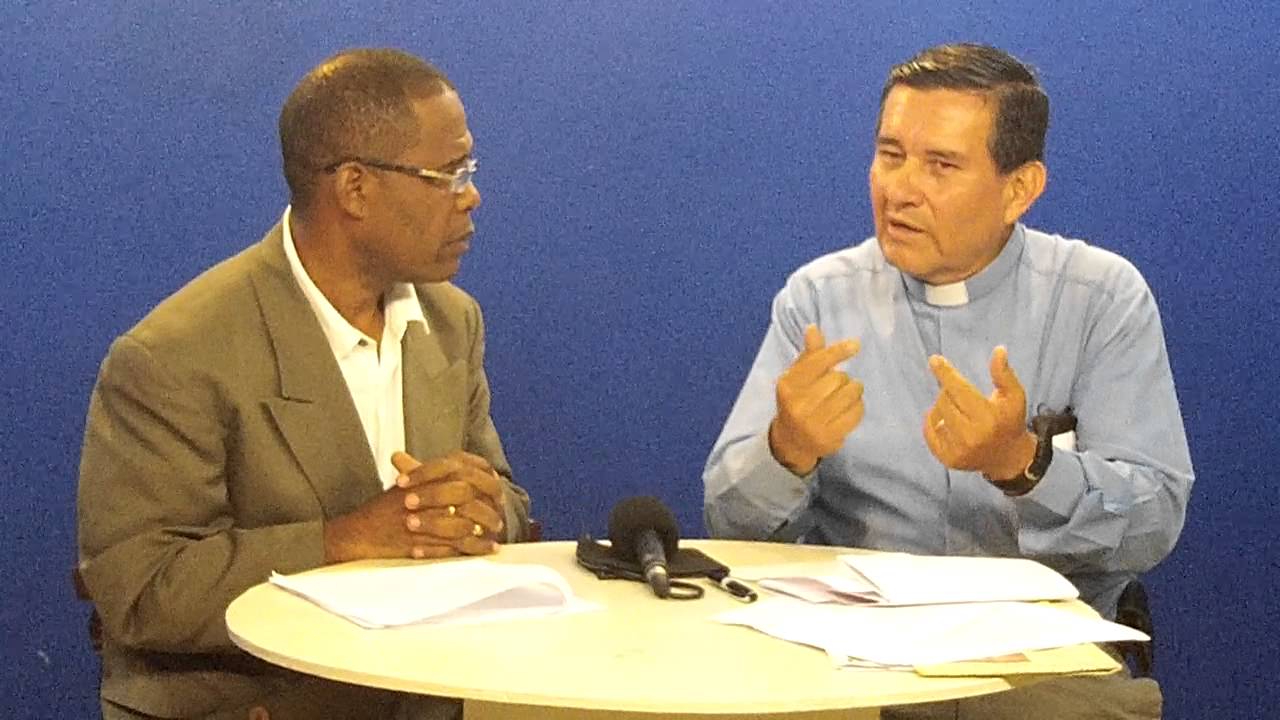 Fidias Tv.El Poder del Pueblo ,El Padre Leonardo Roa,hace denuncias ...