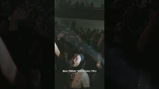 Download Lagu WALI - EMANG DASAR (cover mr.george live at mirroshopia skaven) MP3 Download Lagu WALI - EMANG DASAR (cover mr.george live at mirroshopia skaven) MP3