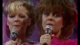 Video thumbnail of "Snapshot  Gir' Du Et Knus Dansk Melodi Grand Prix 1983"