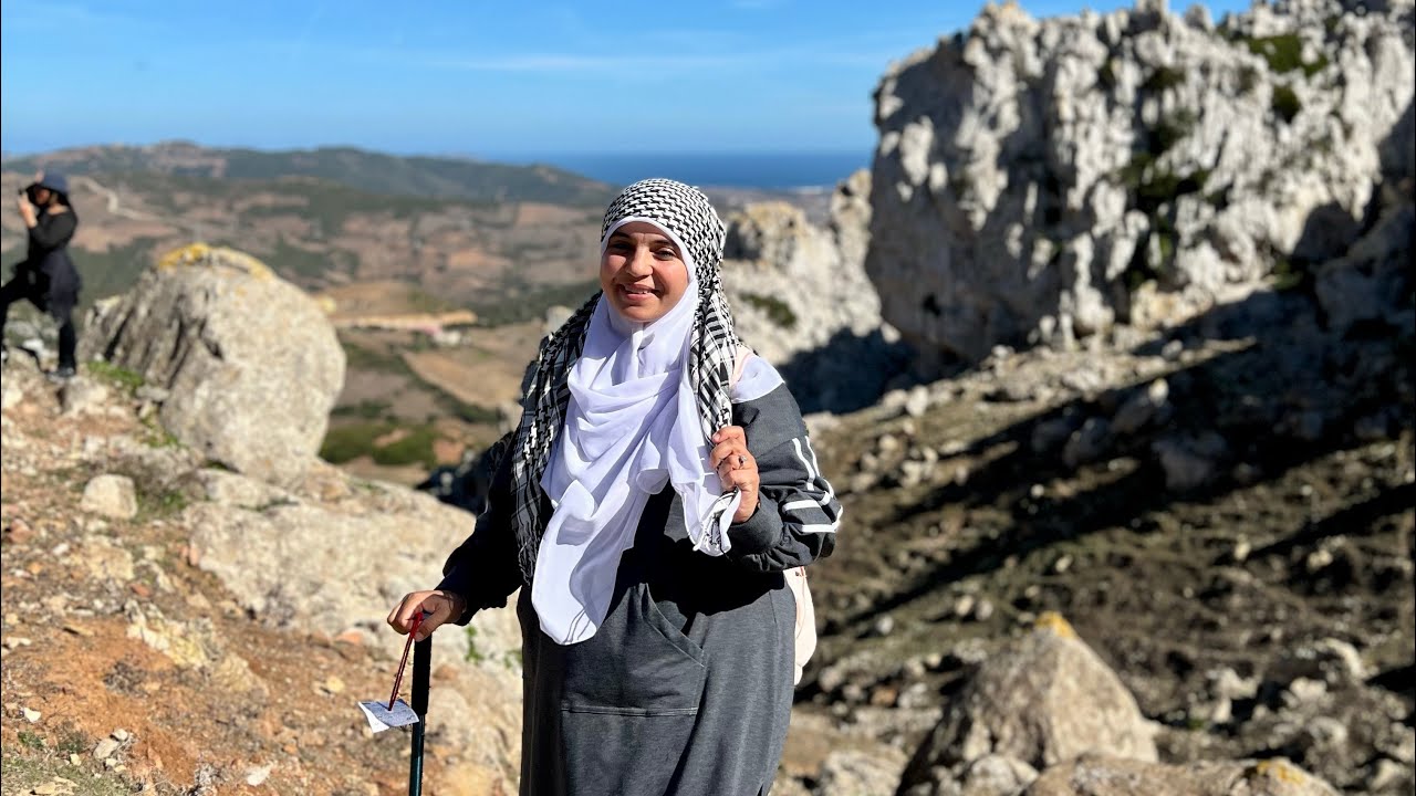 نساء على القمة 🏔️🔥 مغامرة نسائية لجبل بوجميل – ركوب الخيل وتسلق الجبل في أجواء من الحماس والمتعة 💯