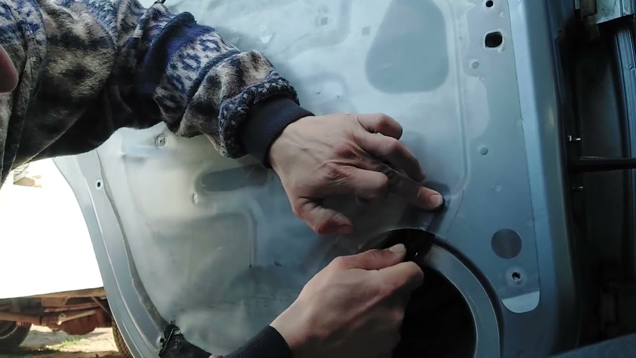 Снятие обшивки двери opel Astra h вода на полу / removal door upholstery water on the floor