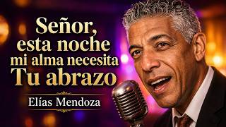 Señor, esta noche mi alma necesita Tu abrazo 💔 Música cristiana bajo la lluvia - Elías Mendoza