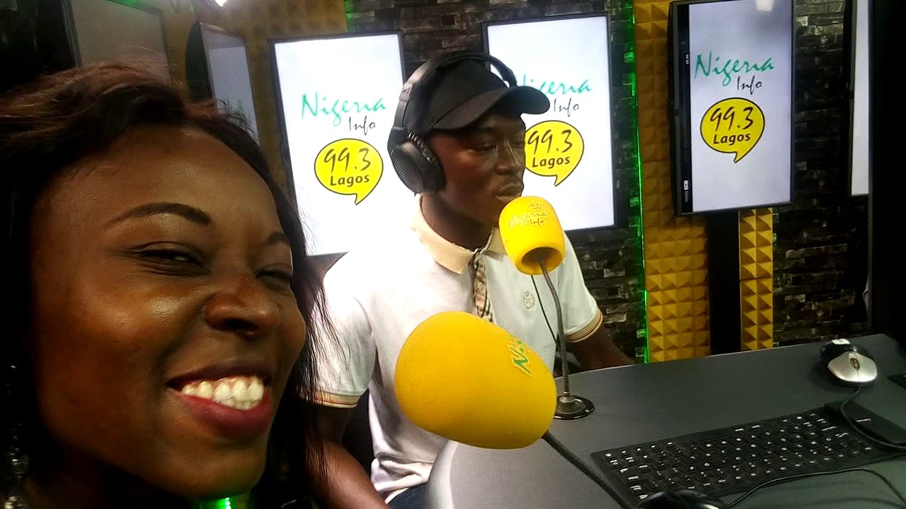 Black vs White Rap Contest. YouTube