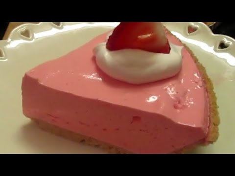 HOW TO MAKE A STRAWBERRY JELLO PIE (REQUESTED VIDEO)