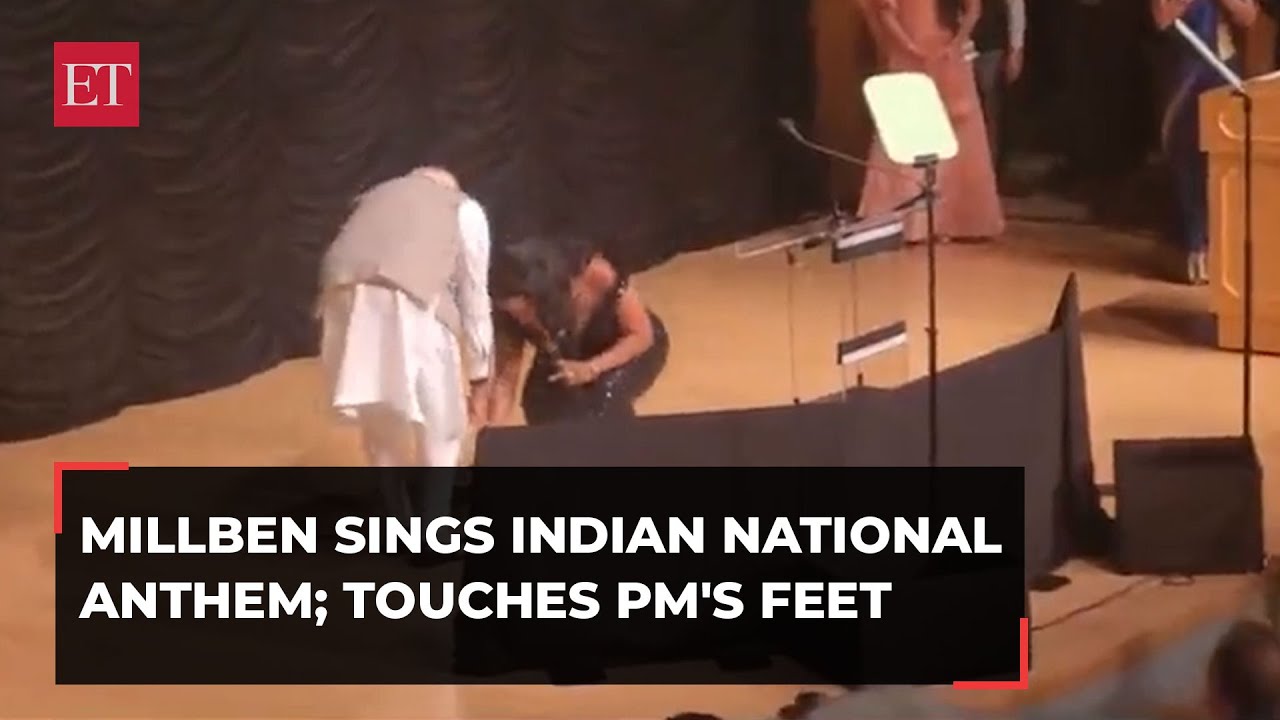 American singer Mary Millben touches PM Modi's feet after singing Indian National Anthem
