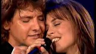 Download Lagu Rene Froger \u0026 Sandy Kandau   Love hurts  you are everything MP3