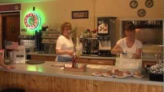 Great Getaways: 3 Seasons Cafe - Manistique, MI