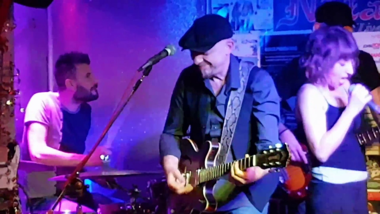 Nidaba Family Christmas Band