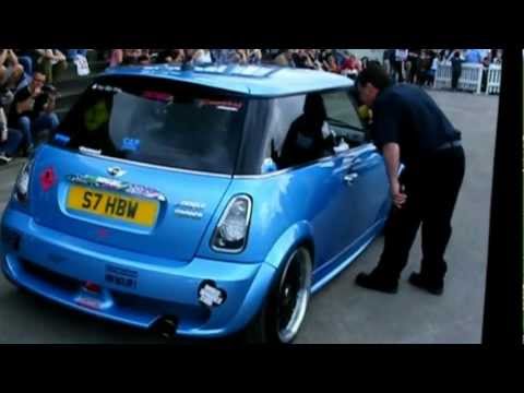 mini-cooper-with-compressed-air-suspension-and-a-surprise!!