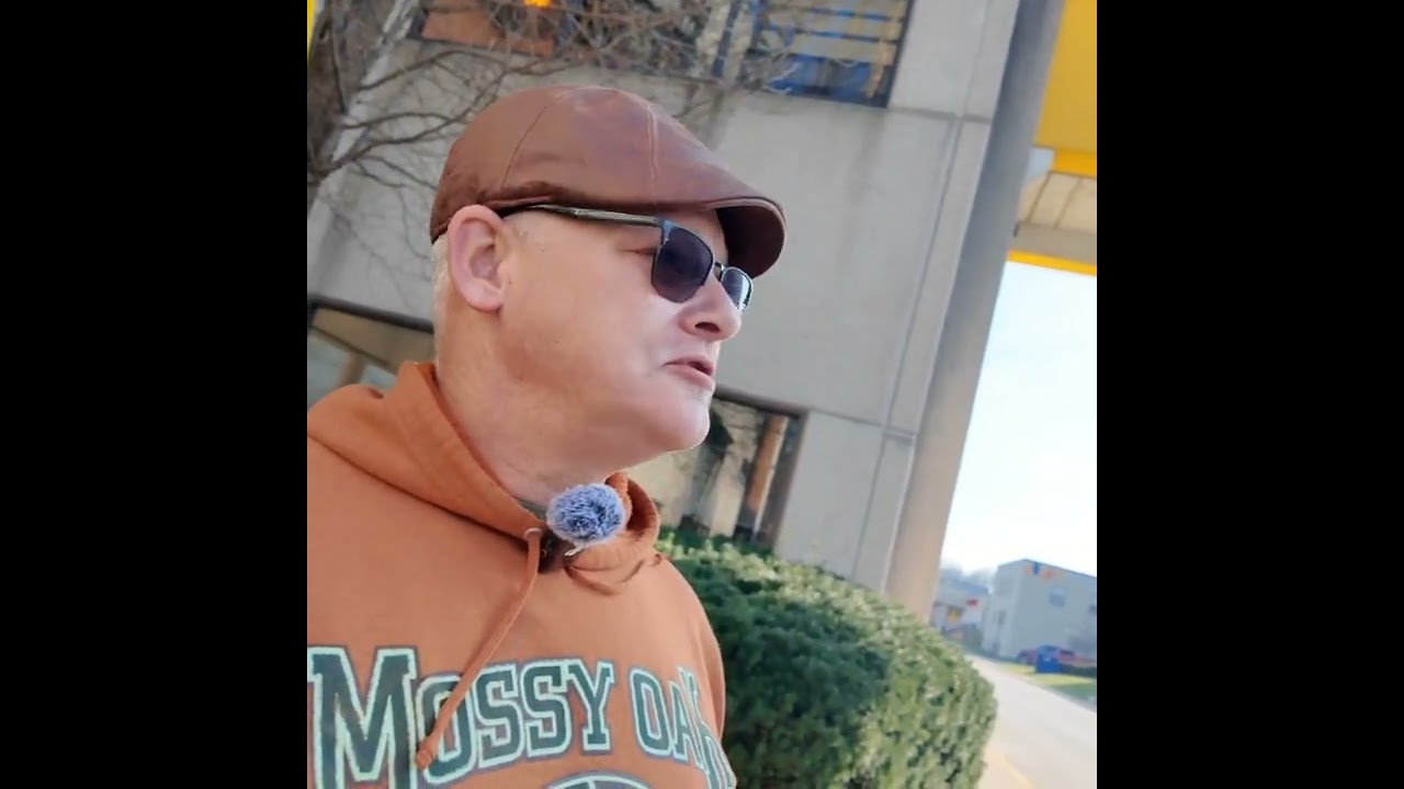 Прогулка и беседа с Рэмблингом Дэном в Южном Чарлстоне, Западная Вирджиния.