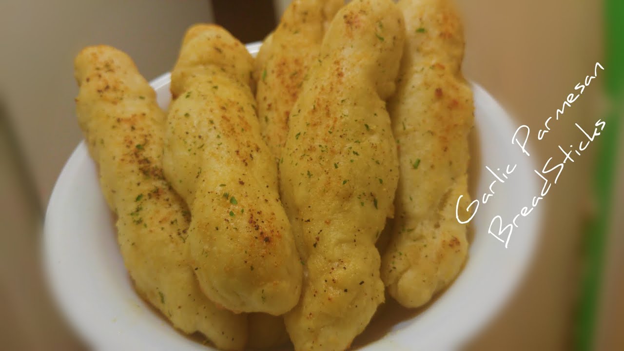 Best Homemade Garlic Butter Parmasean Breadsticks Youtube