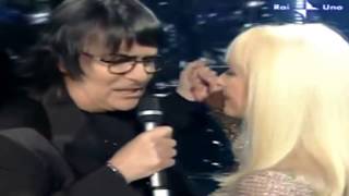 Video voorbeeld van "RENATO ZERO "MAGARI" (CARRAMBA CHE FORTUNA 2008 RAI UNO) RENATO ZERO"