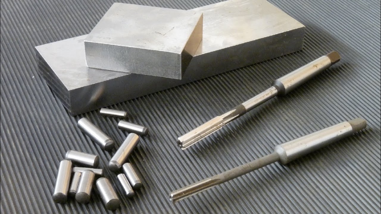 Alignment of two workpieces using a dowel pin. Determine the depths for drilling and reaming.