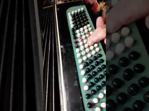 игра на баяне для новичков