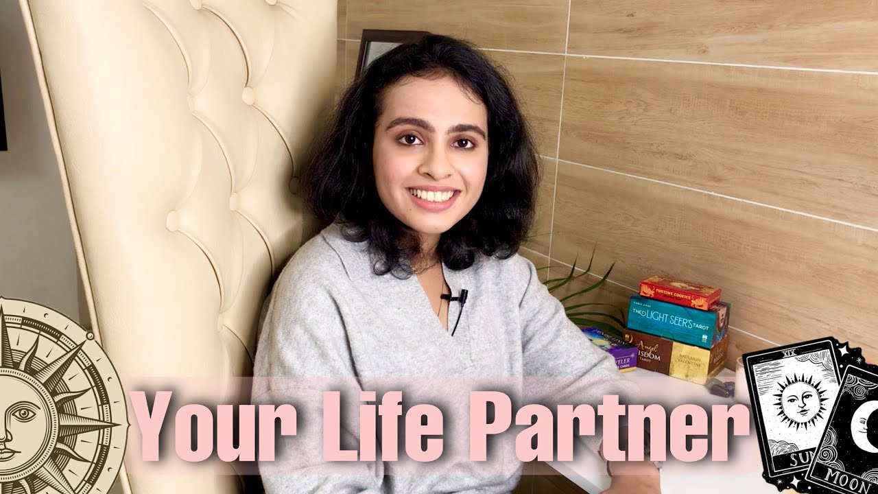 🌹YOUR FUTURE SPOUSE💍Who is in your Destiny👰‍♀️Your destined Life Partner🤵‍♂️Detailed Tarot Reading🔮