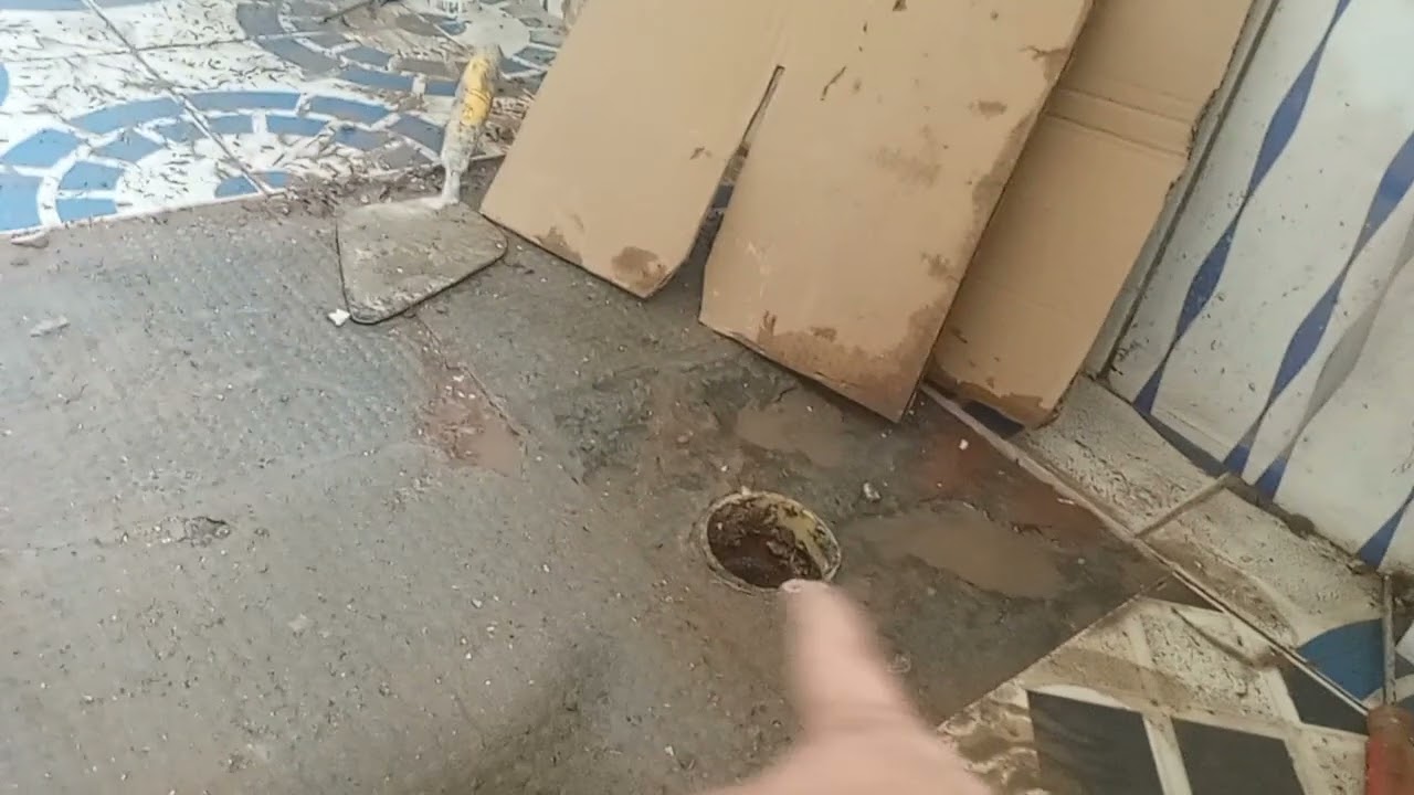 Analizando humedad en un baño de un segundo piso