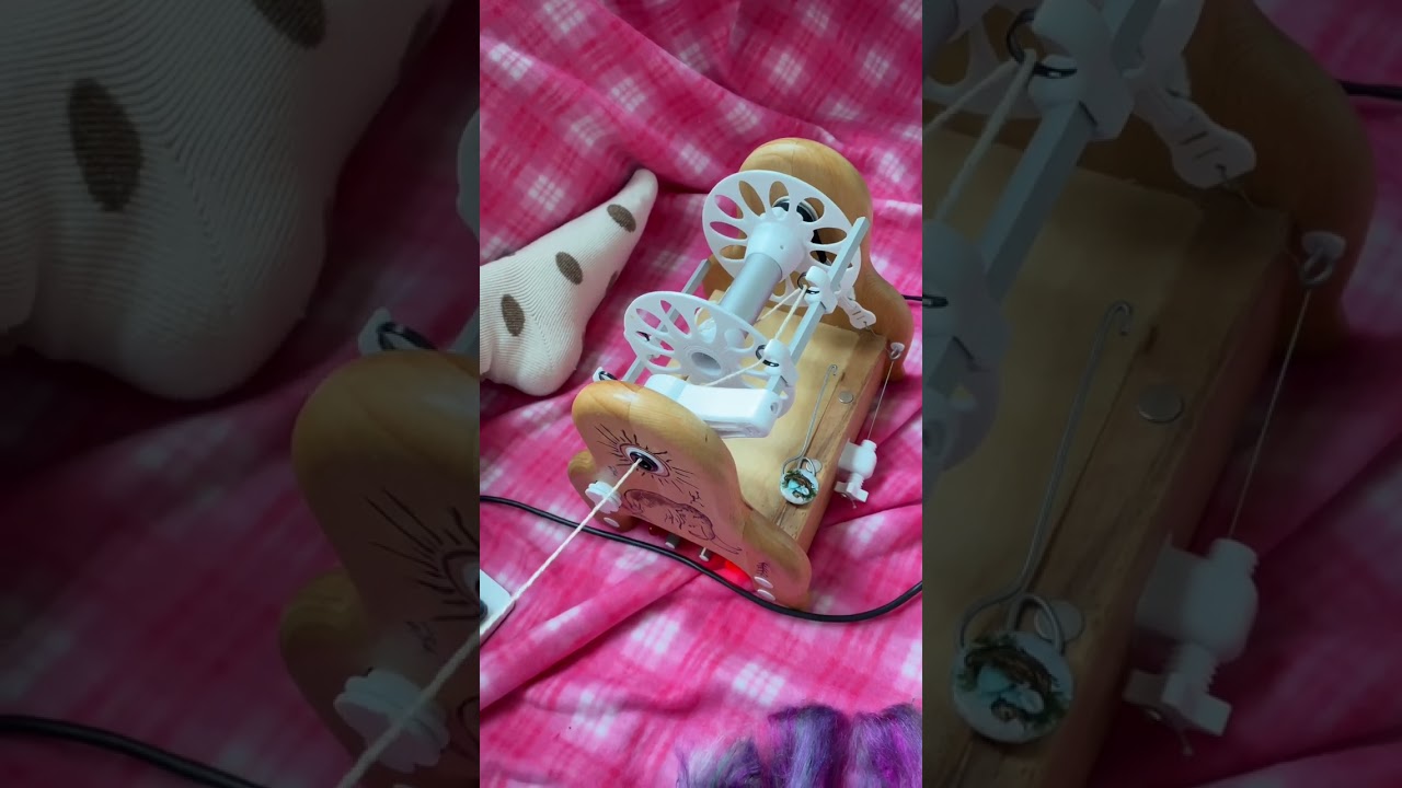 Spun silk art-yarn\Пряду шелк на прялке Мотя 