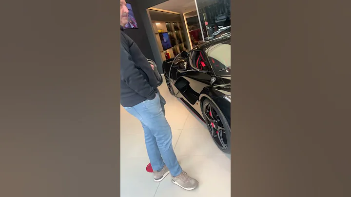 Ferrari F8 Spider and LaFerrari in Mayfair, London #ferrari #supercars #carspotting