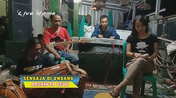 Judul : sengaja diundang VOC : Aas rolani. Cover arshinta Dewi