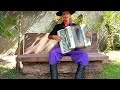 MÚSICA: Vuco Vuco.
