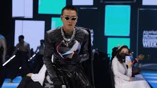 Wowy cùng dàn mỹ nam ''cứu công chúa'' tại Tuần lễ thời trang Việt Nam