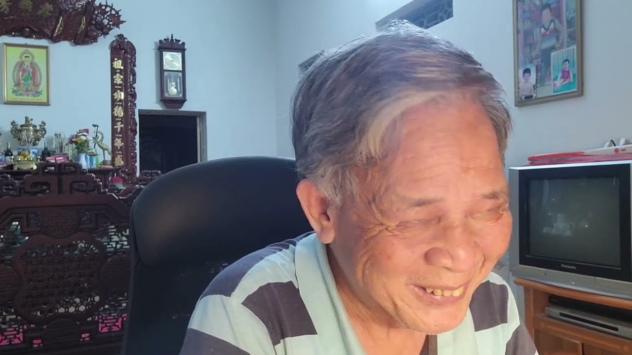 -mệnh VCD tại mão, cự cơ xung. (Đình Thùy).                    (mệnh xuất ngoại)