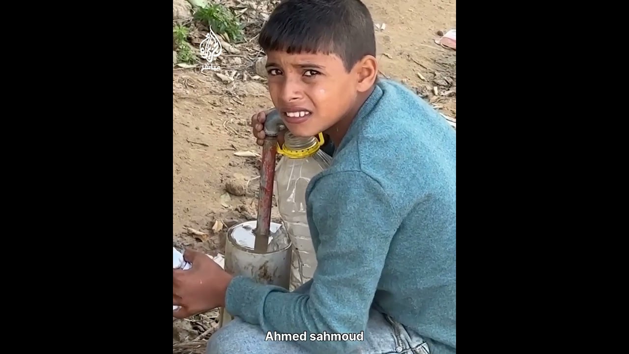 معاناة أطفال غزة في الحصول على مياه نظيفة للشرب بعد تدمير قوات الاحتلال لمقاسم المياه